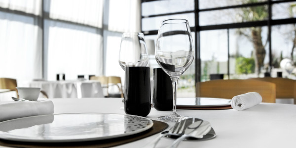 Tramitación de Licencias Apertura / Actividad y Permisos en Tarragona · Permisos de Apertura Restaurantes